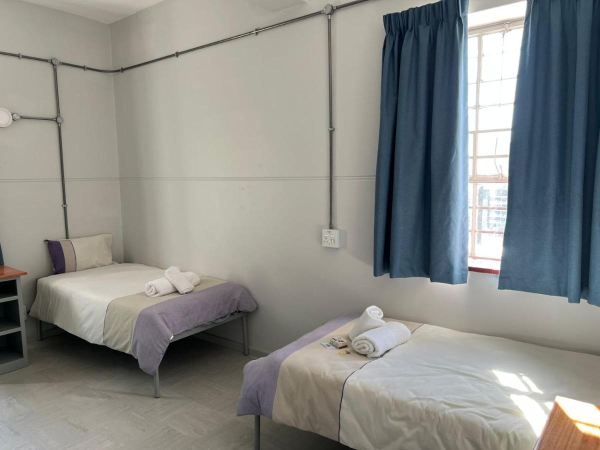 Table Mountain Inn Кейптаун Екстериор снимка